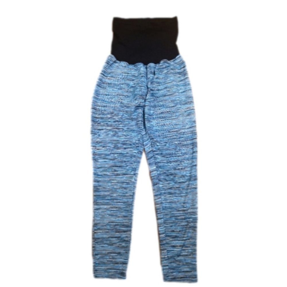 MOTHERHOOD Maternity Essential fit leggings with Stretch belly.